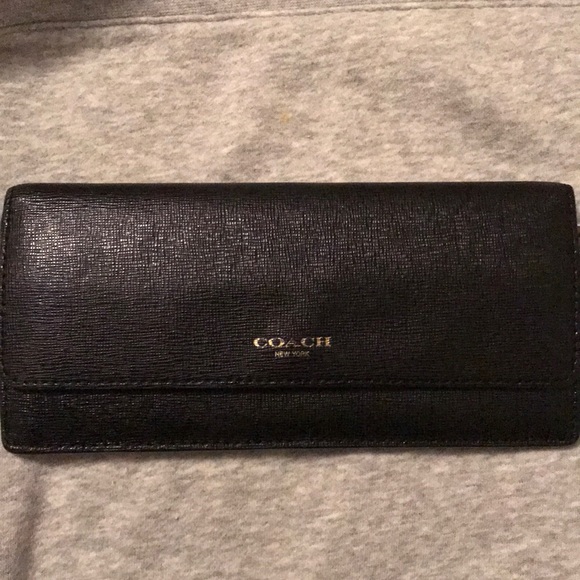 SOLD!! Final Price - Coach envelope wallet - Picture 1 of 7
